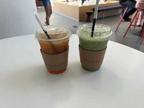 Iced Tea and Matcha Latte